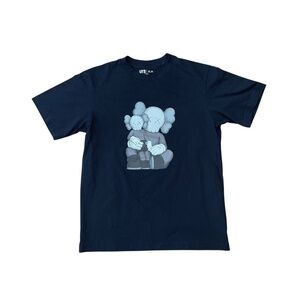Uniqlo UT KAWS Graphic T Shirt Black XS